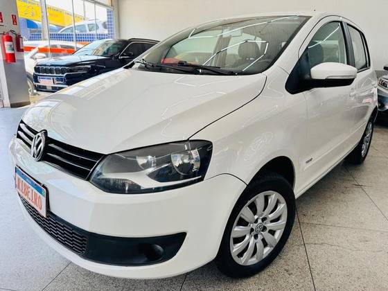 VOLKSWAGEN FOX 1.6 MI 8V FLEX 4P MANUAL VOLKSWAGEN FOX 1.6 MI 8V FLEX 4P MANUAL